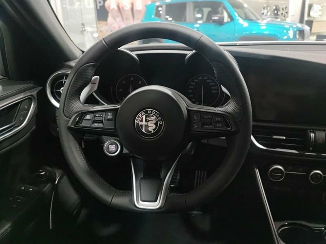Foto Alfa Romeo Giulia 17