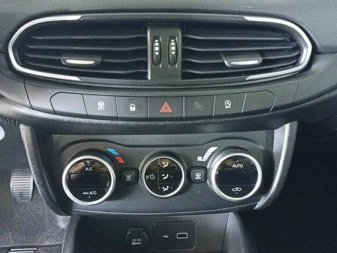 Foto Fiat Tipo 16