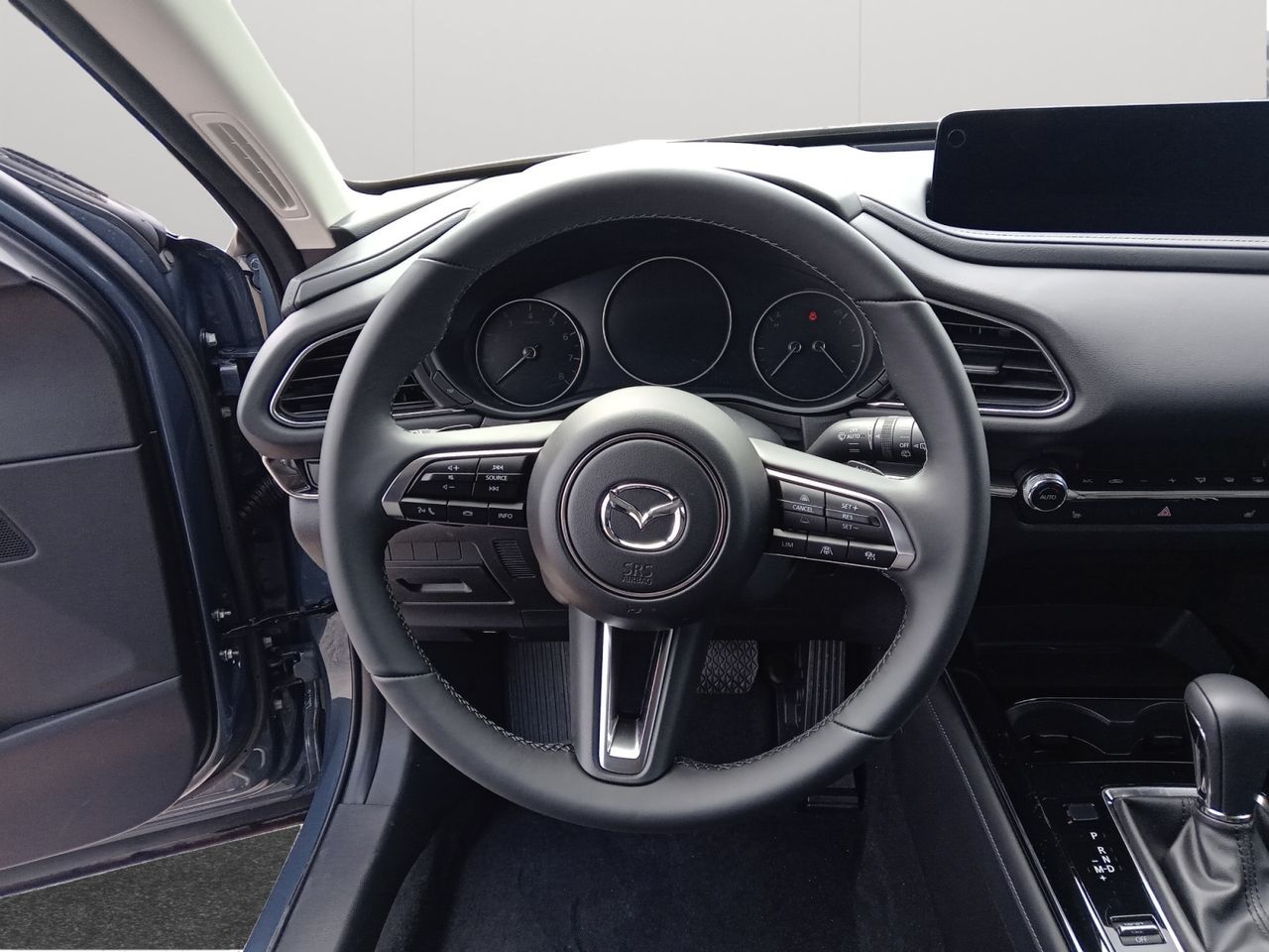 Foto Mazda CX-30 12