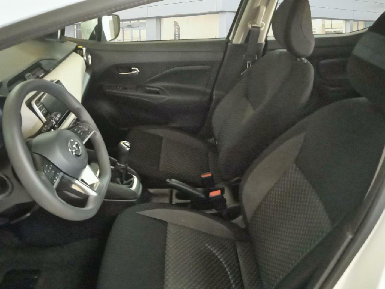 Foto Nissan Micra 9