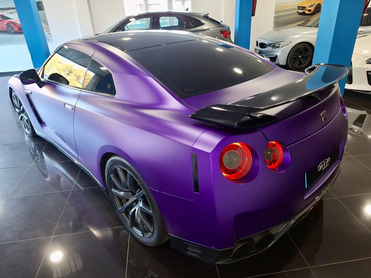 Foto Nissan GT-R 7