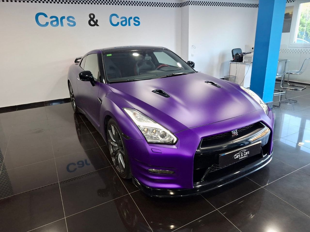 Foto Nissan GT-R 25