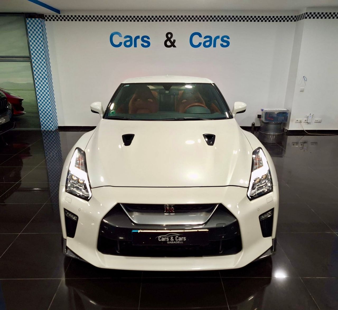 Foto Nissan GT-R 3