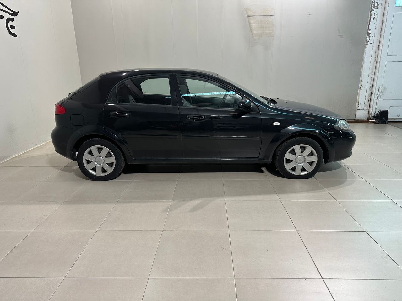 Foto Chevrolet Lacetti 11