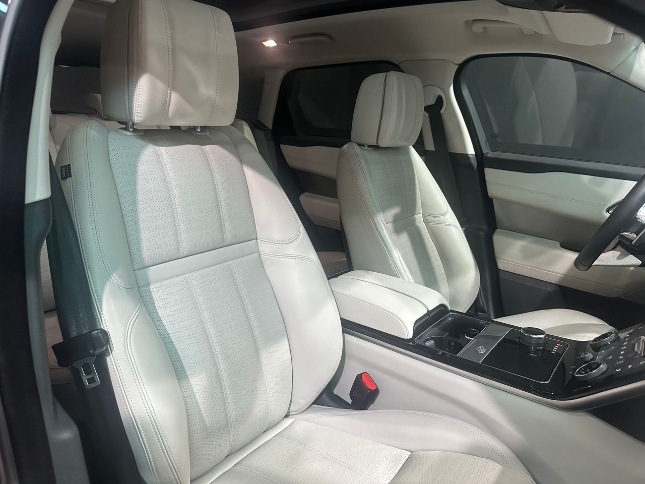 Foto Land-Rover Range Rover Velar 6