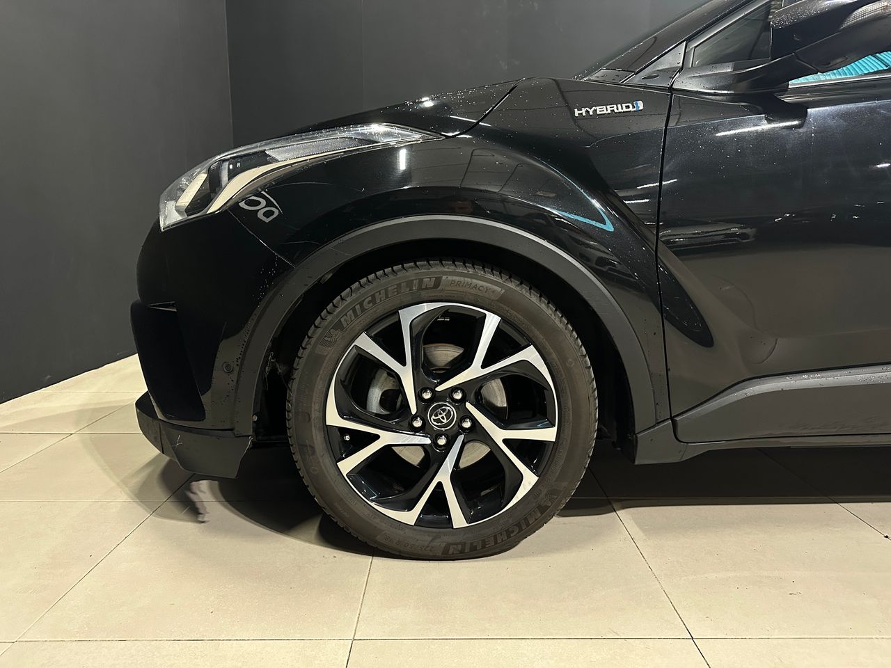 Foto Toyota C-HR 13