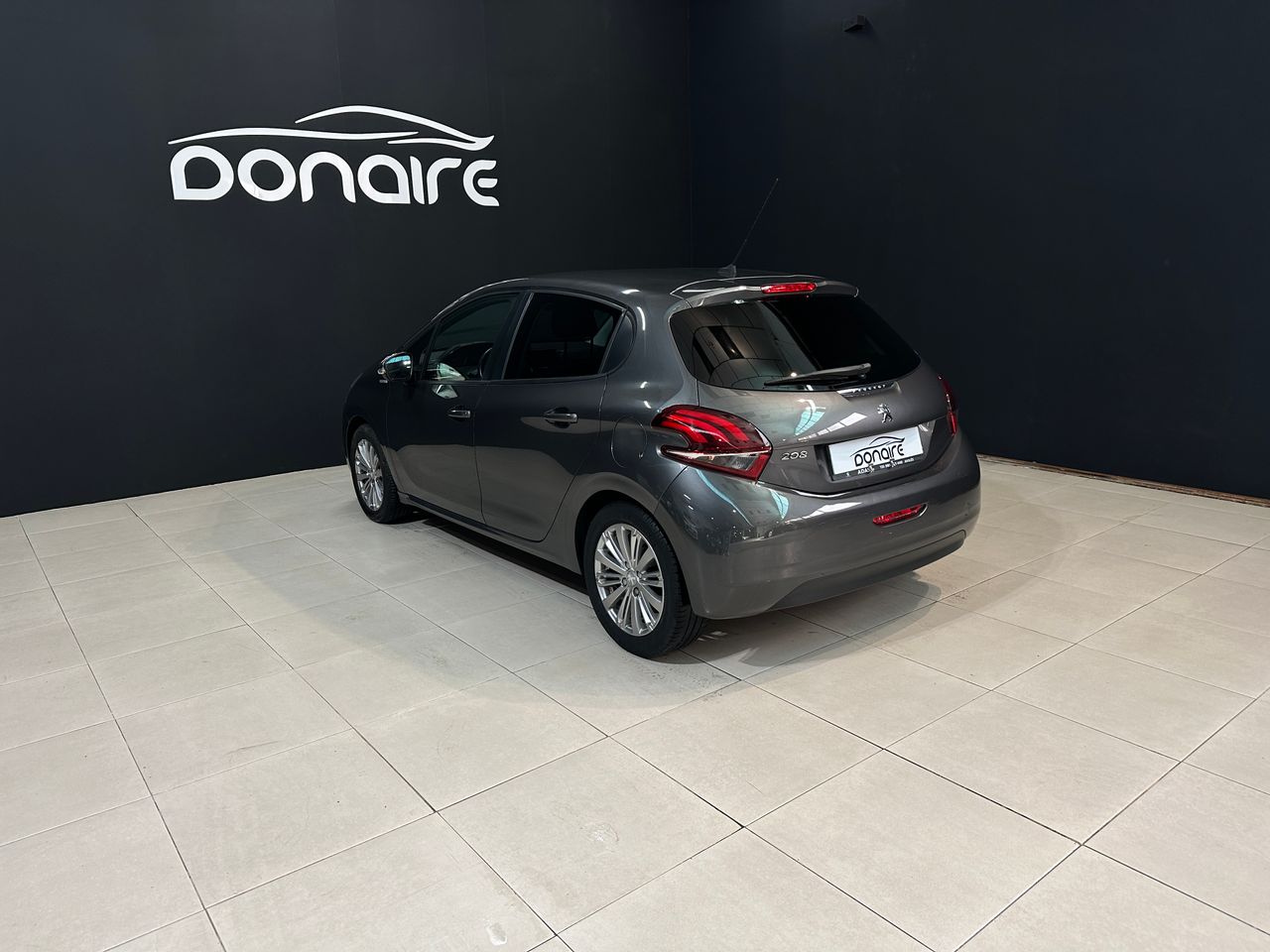 Foto Peugeot 208 14