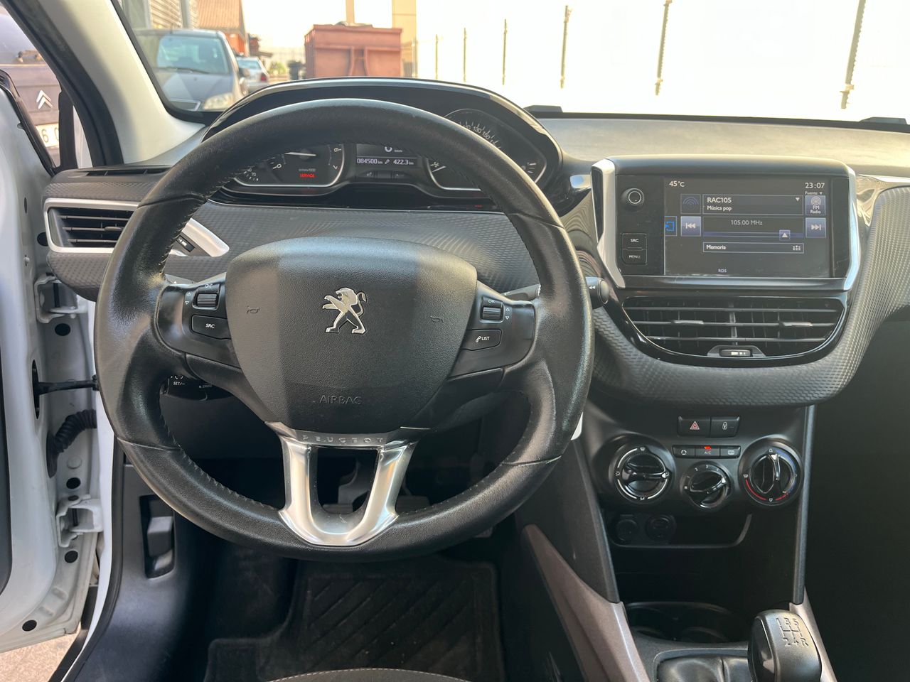 Foto Peugeot 2008 11