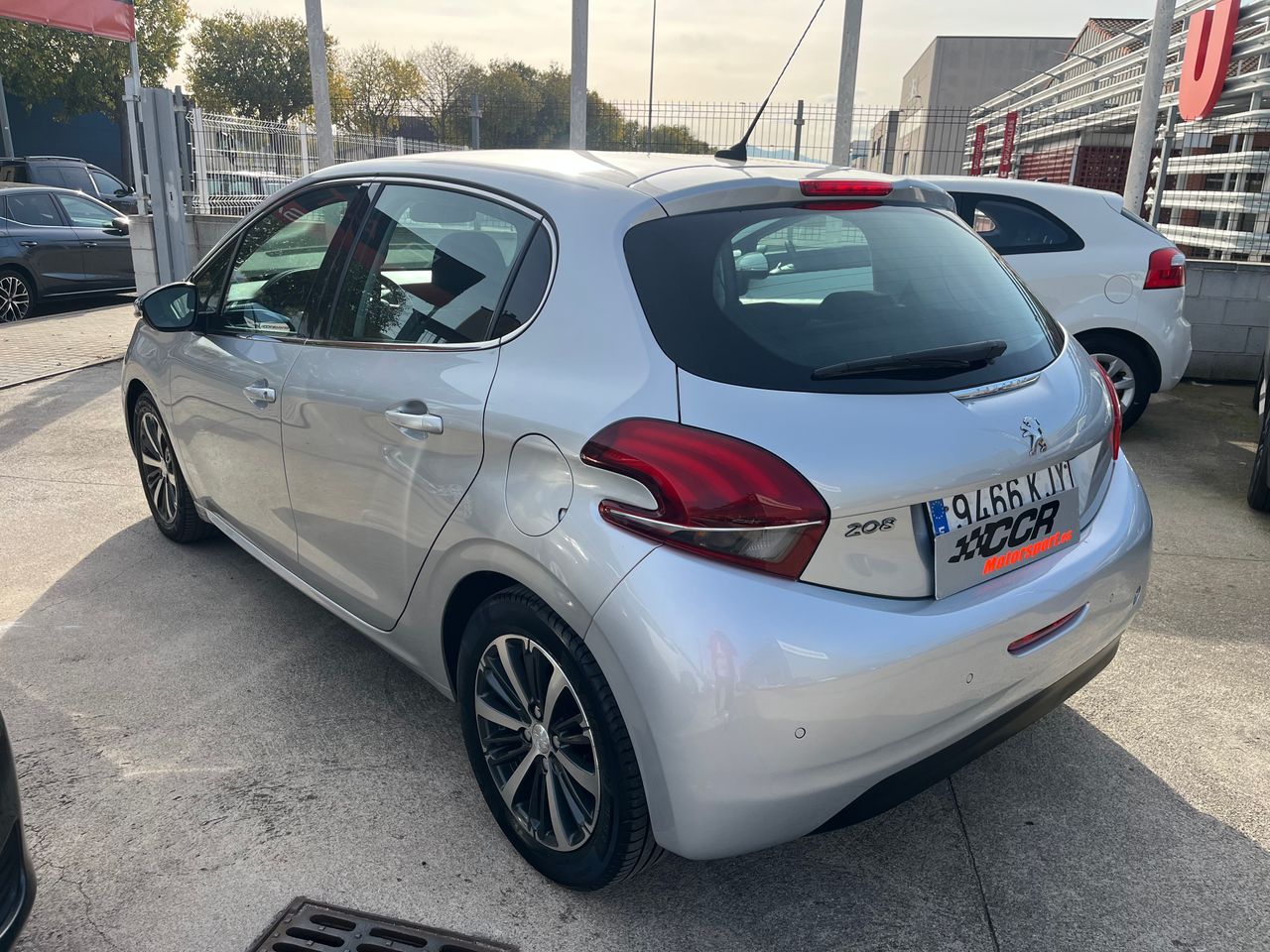 Foto Peugeot 208 9