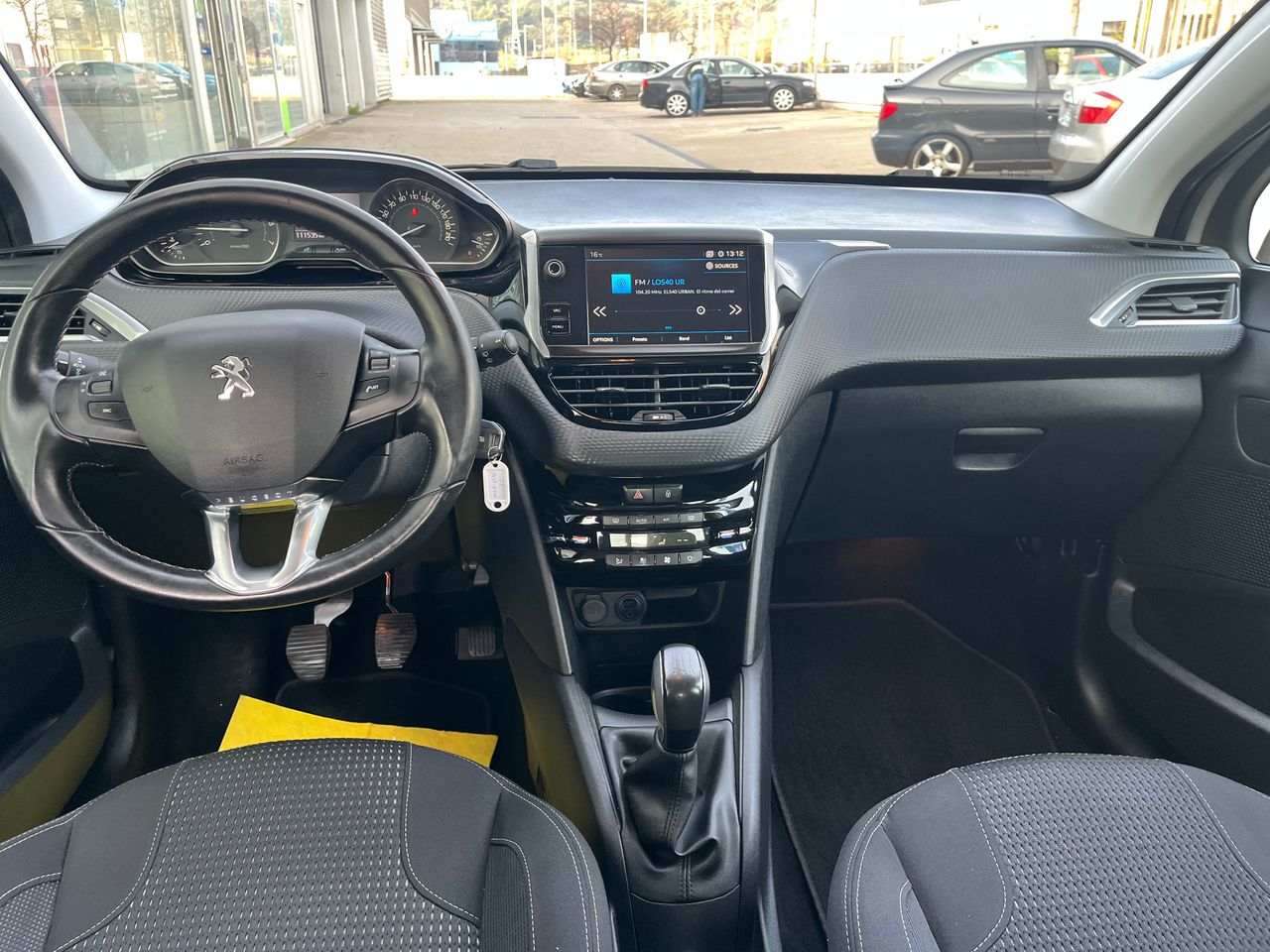 Foto Peugeot 208 13