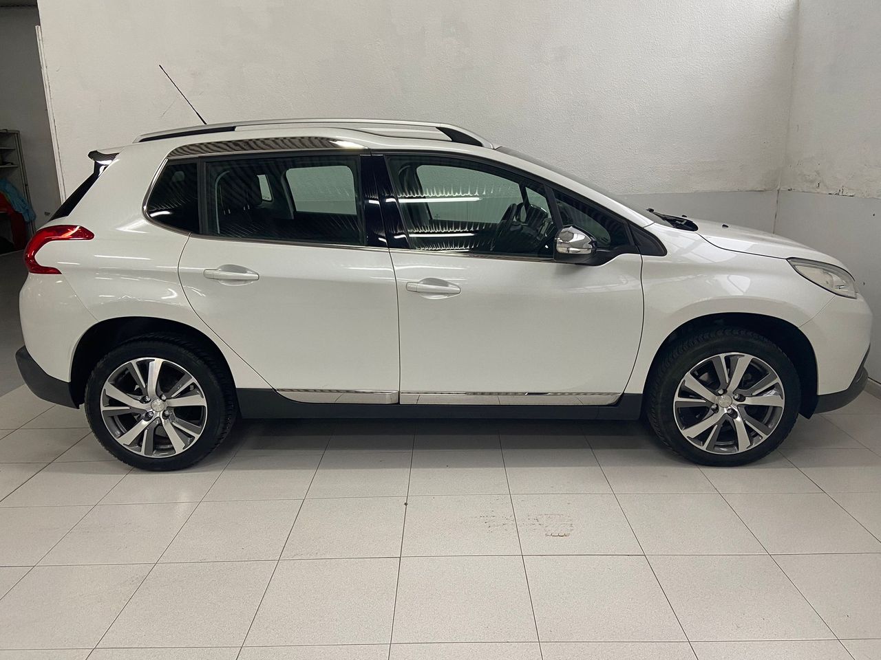 Foto Peugeot 2008 5