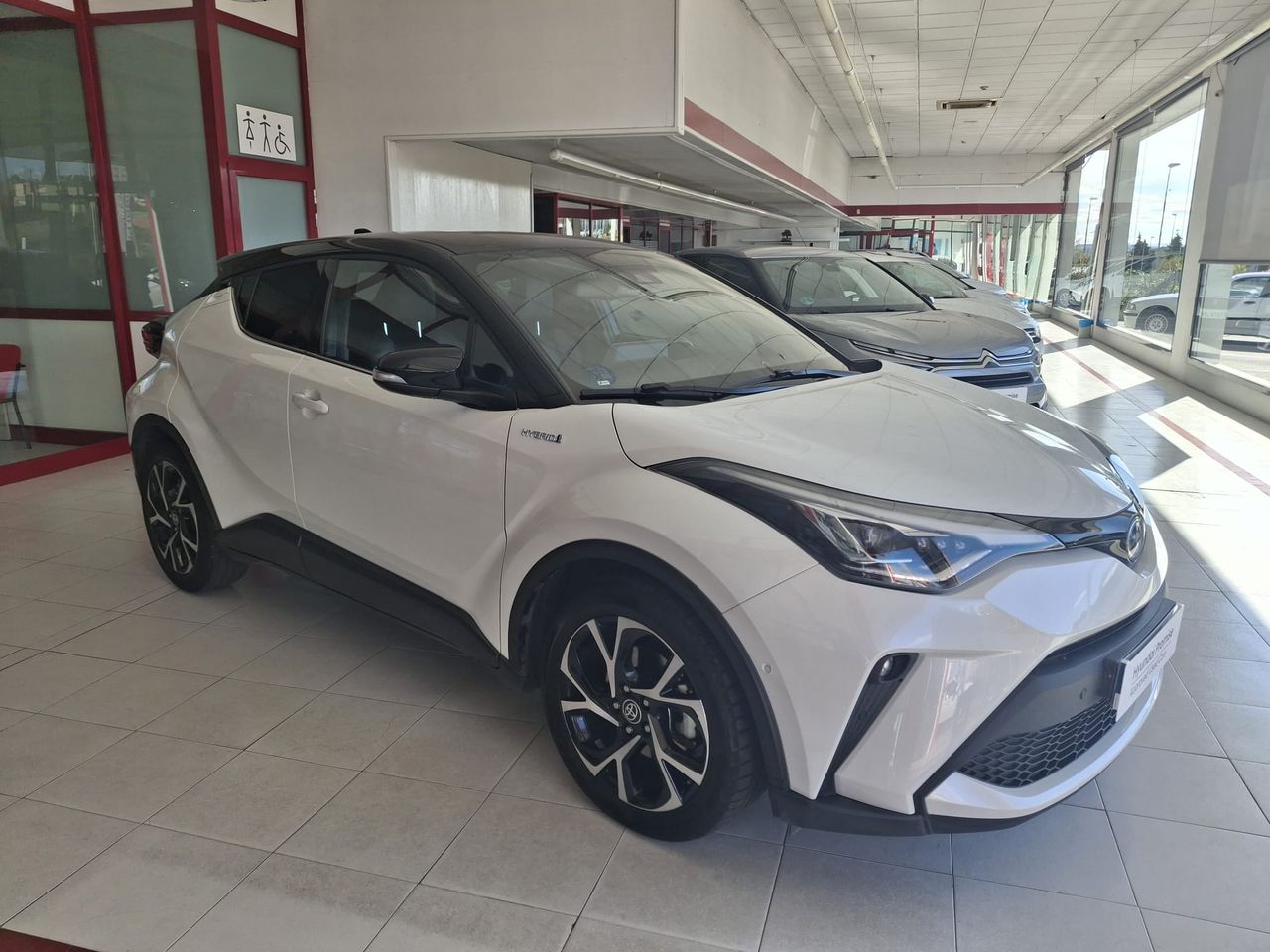 Foto Toyota C-HR 3