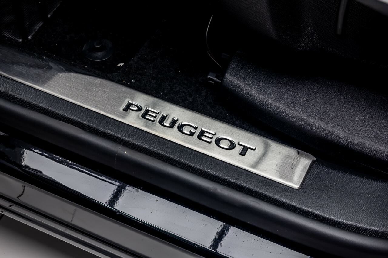 Foto Peugeot 5008 30