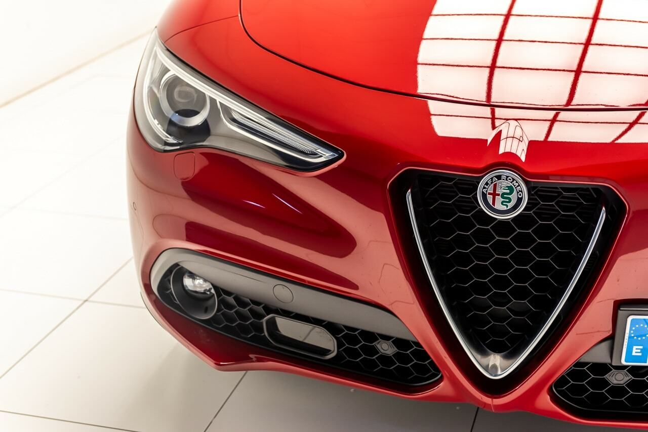 Foto Alfa Romeo Stelvio 36