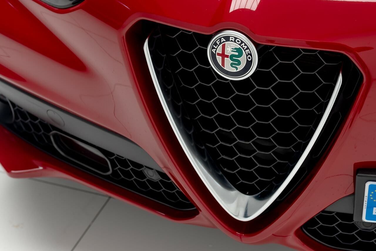 Foto Alfa Romeo Stelvio 40