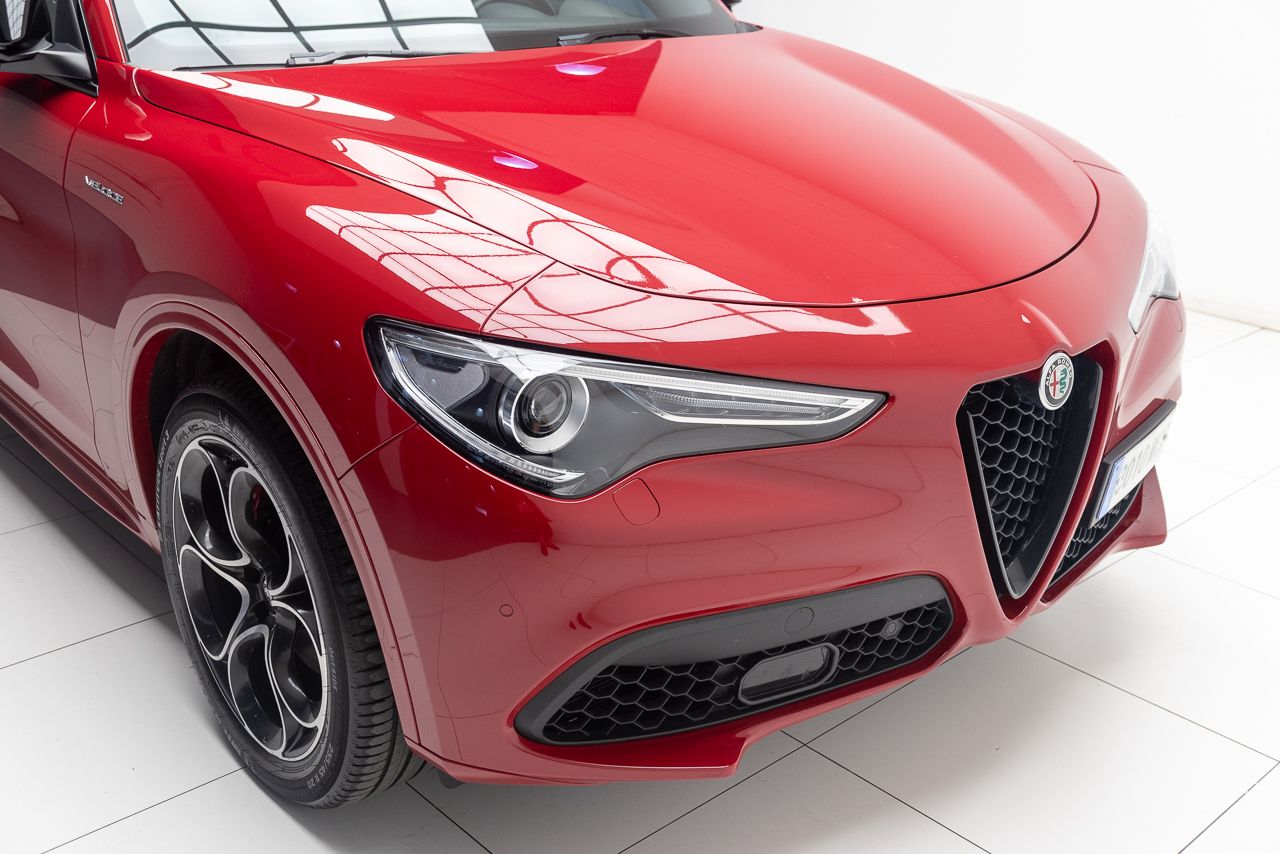 Foto Alfa Romeo Stelvio 34