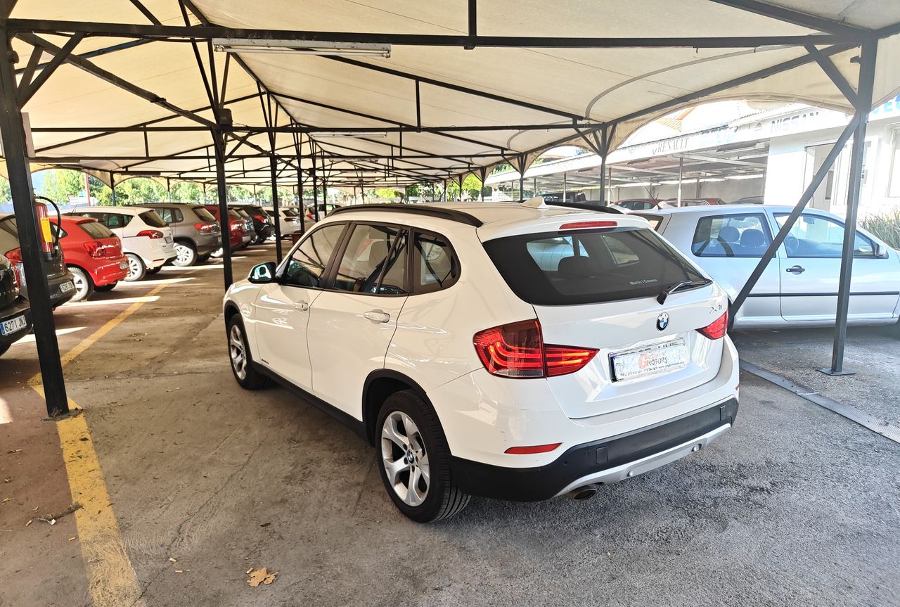 Foto BMW X1 6