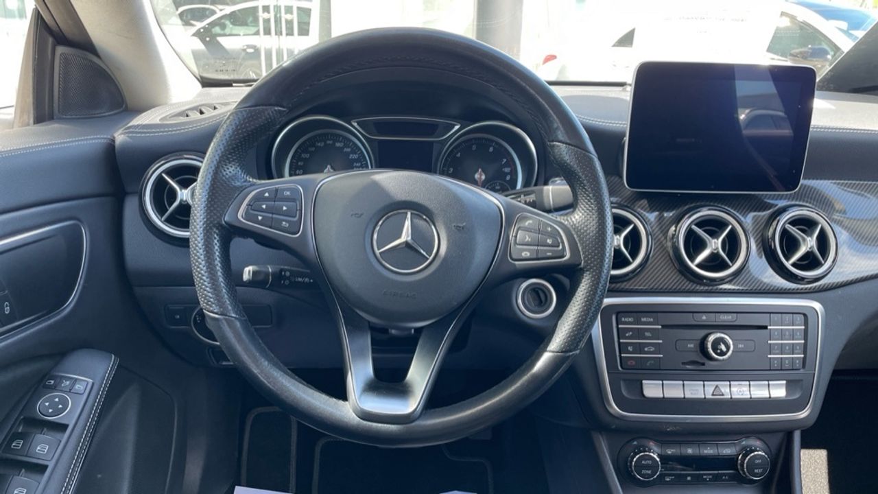 Foto Mercedes-Benz Clase CLA 9