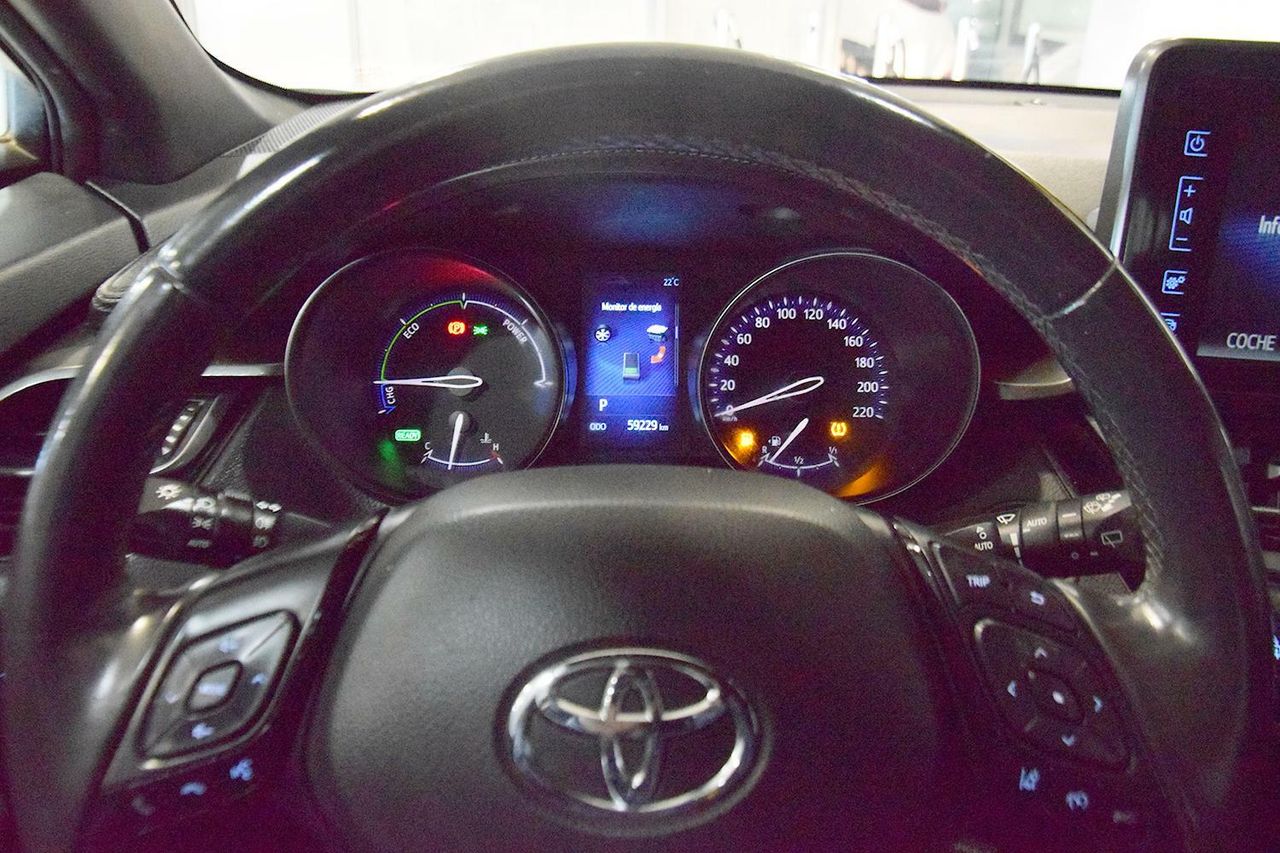 Foto Toyota C-HR 20