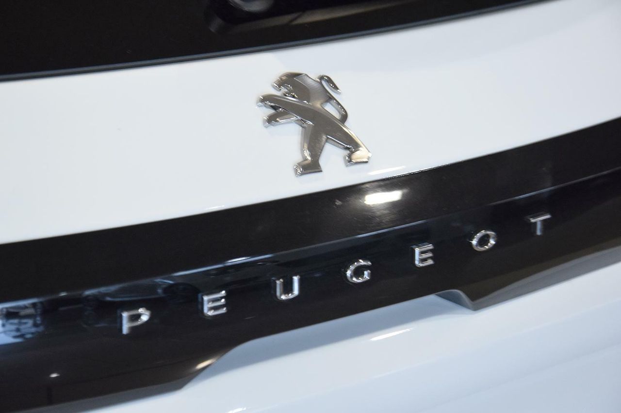 Foto Peugeot 208 6