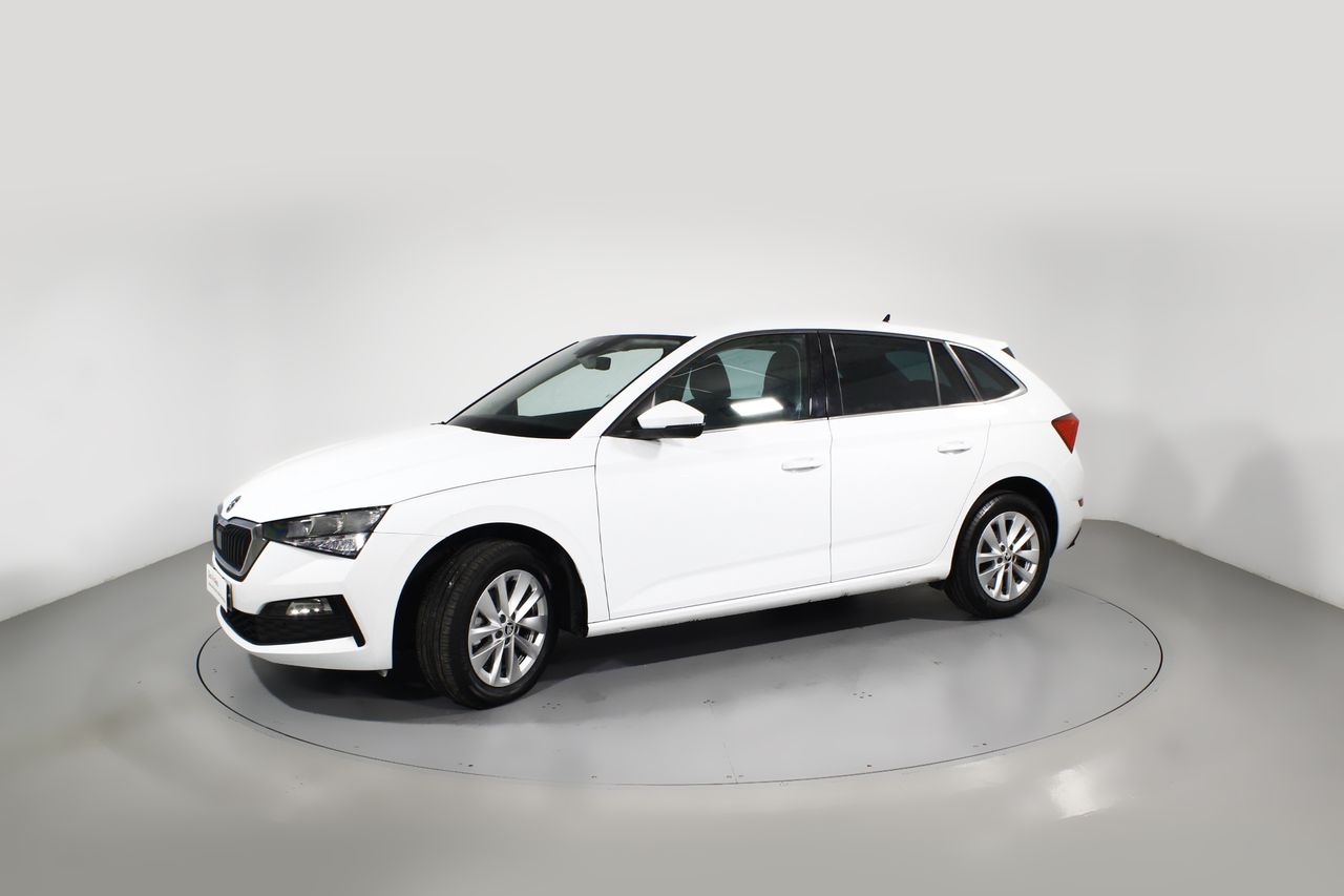 Foto Skoda Scala 12