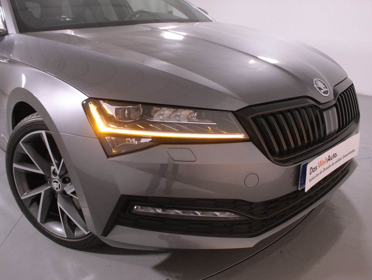 Foto Skoda Superb 14