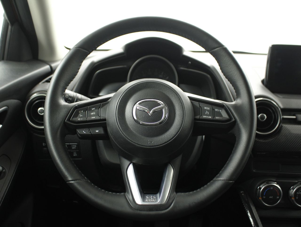 Foto Mazda Mazda2 13