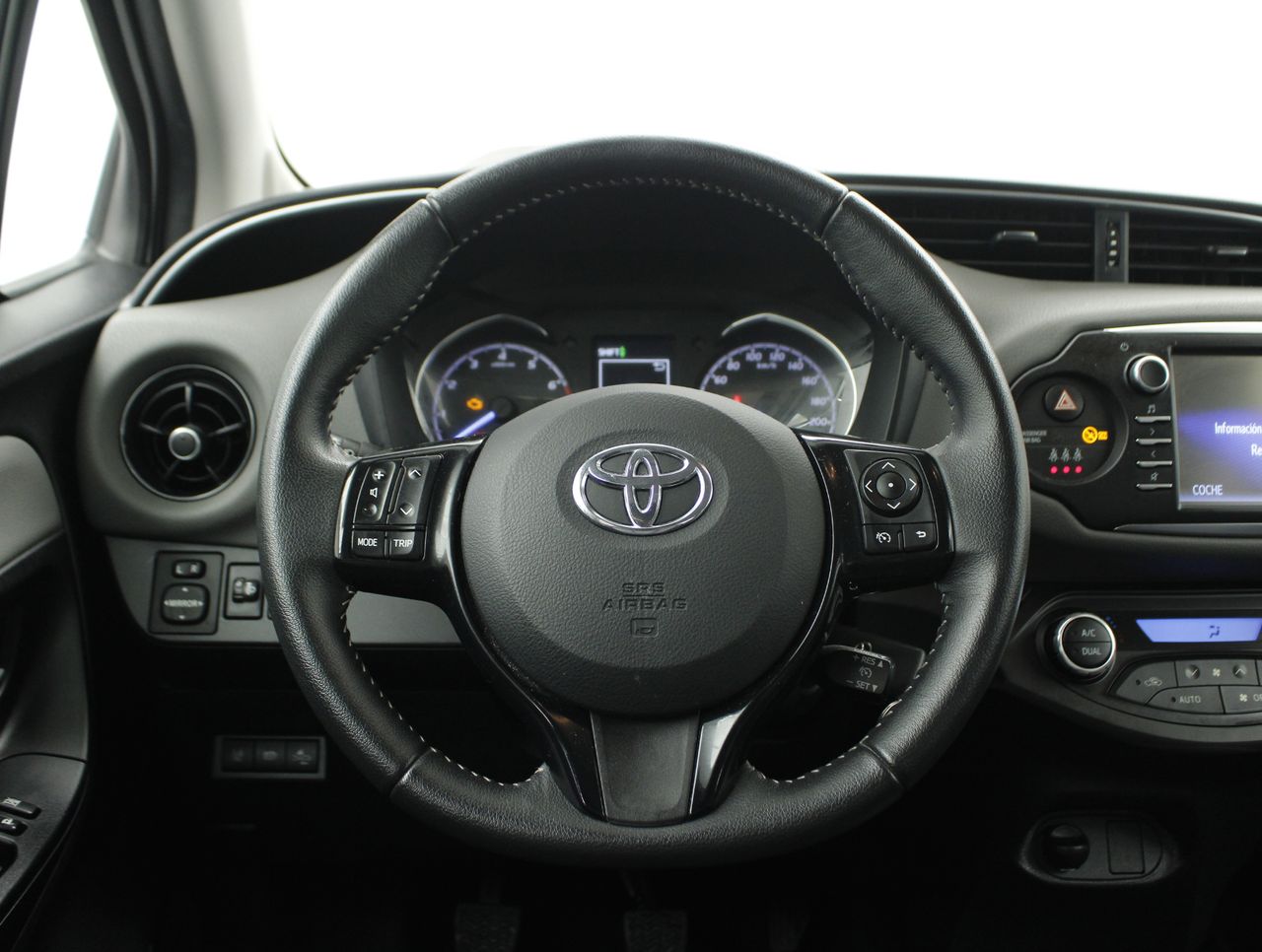 Foto Toyota Yaris 13