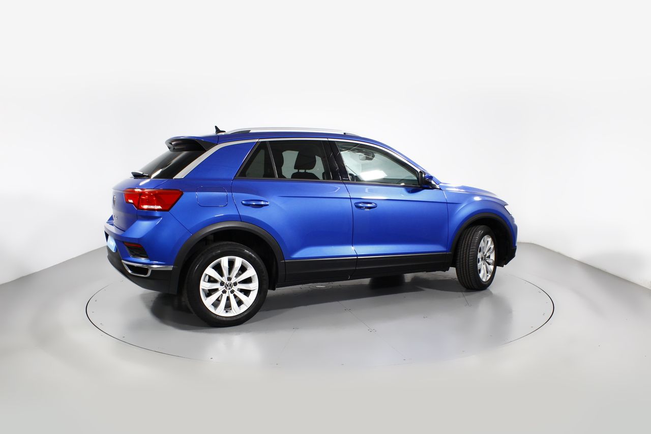 Foto Volkswagen T-Roc 24