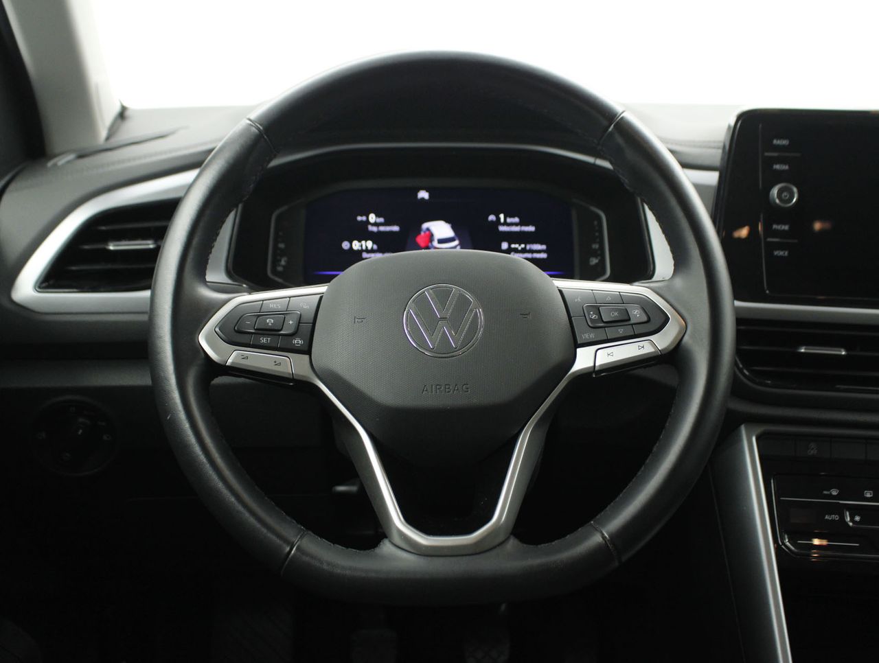 Foto Volkswagen T-Roc 13