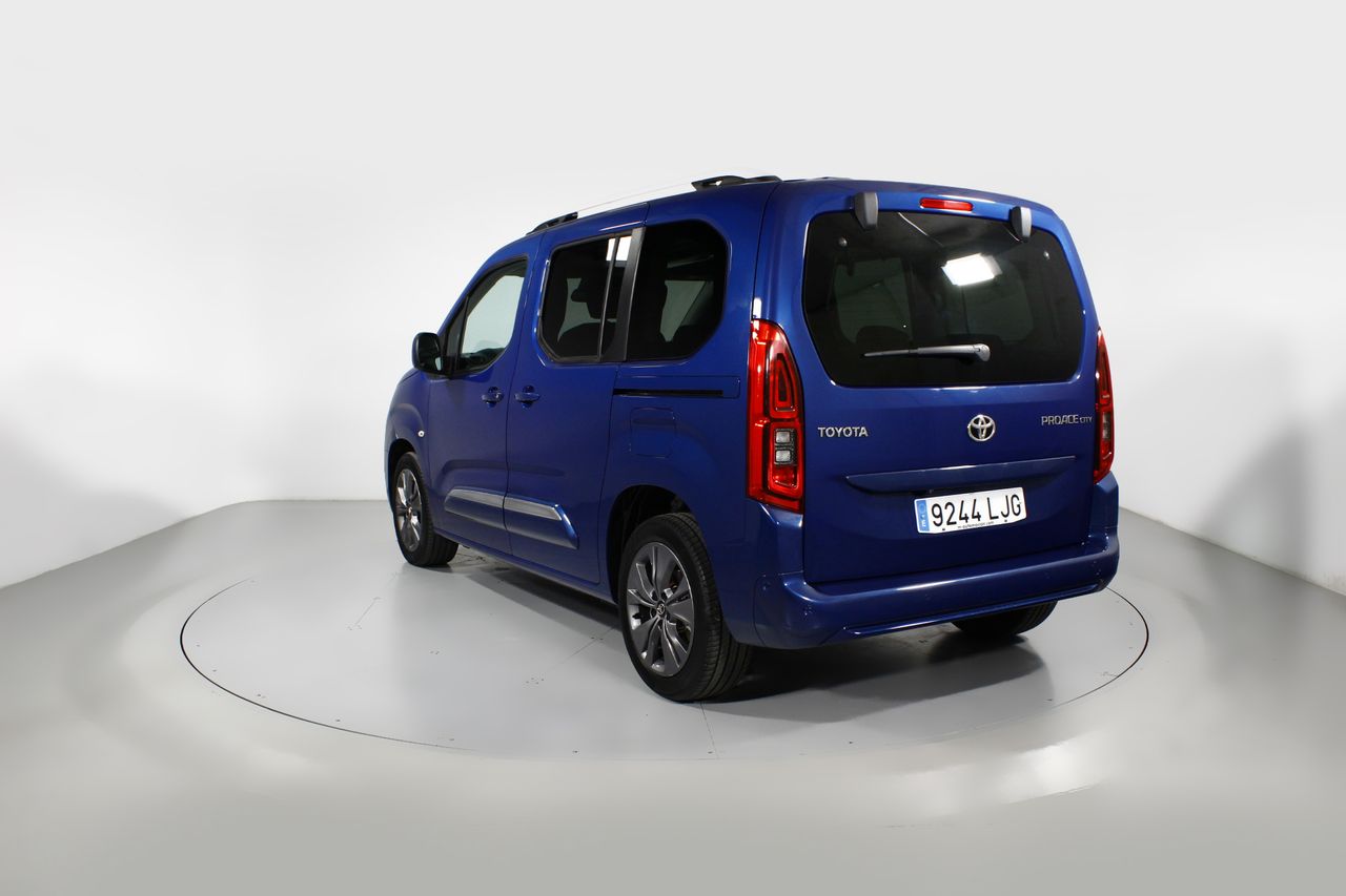 Foto Toyota Proace Verso 2