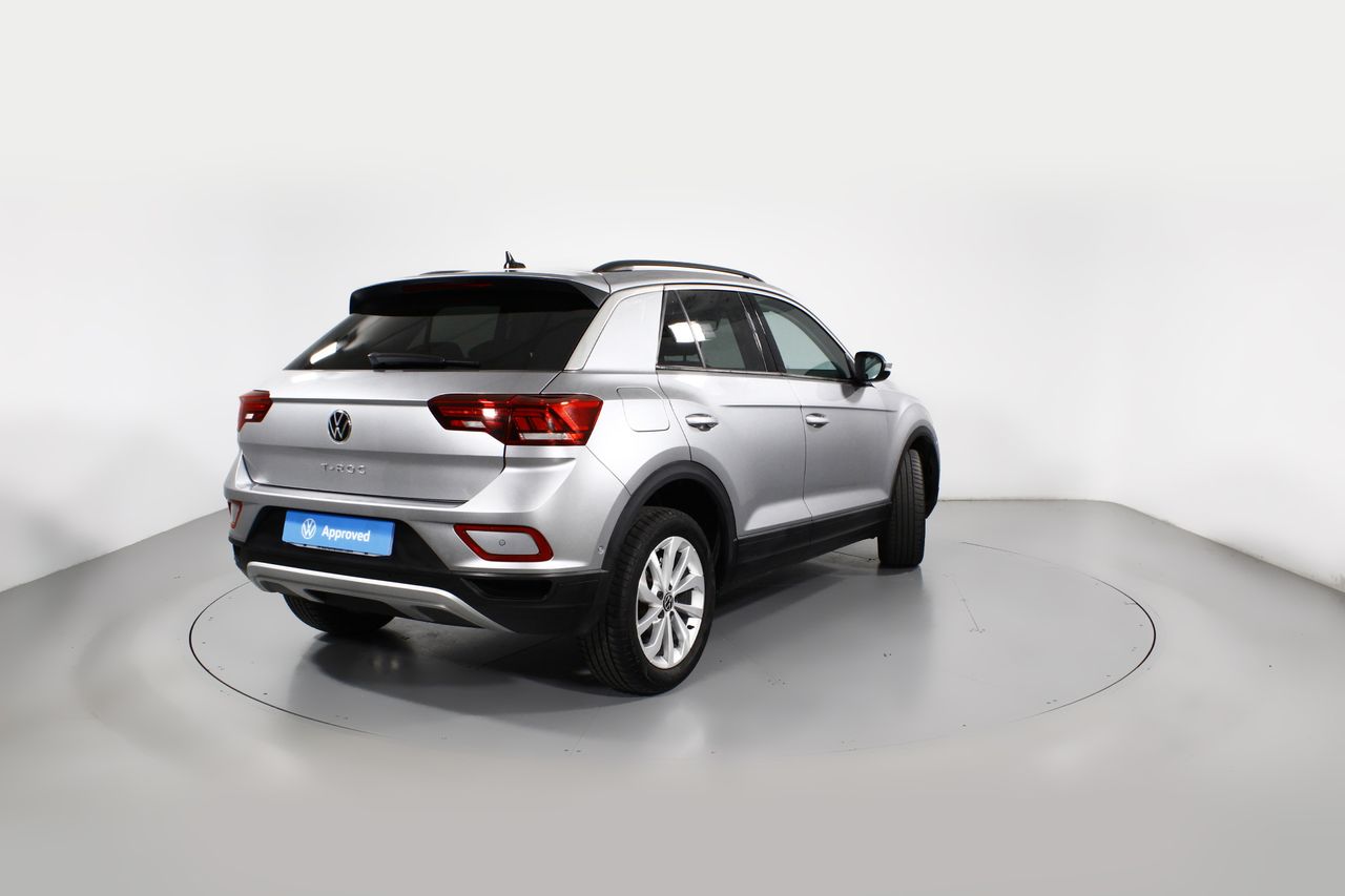 Foto Volkswagen T-Roc 25