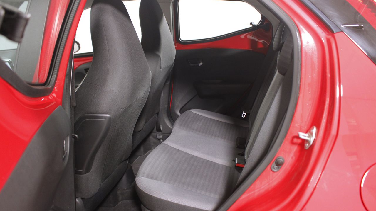 Foto Toyota Aygo 15