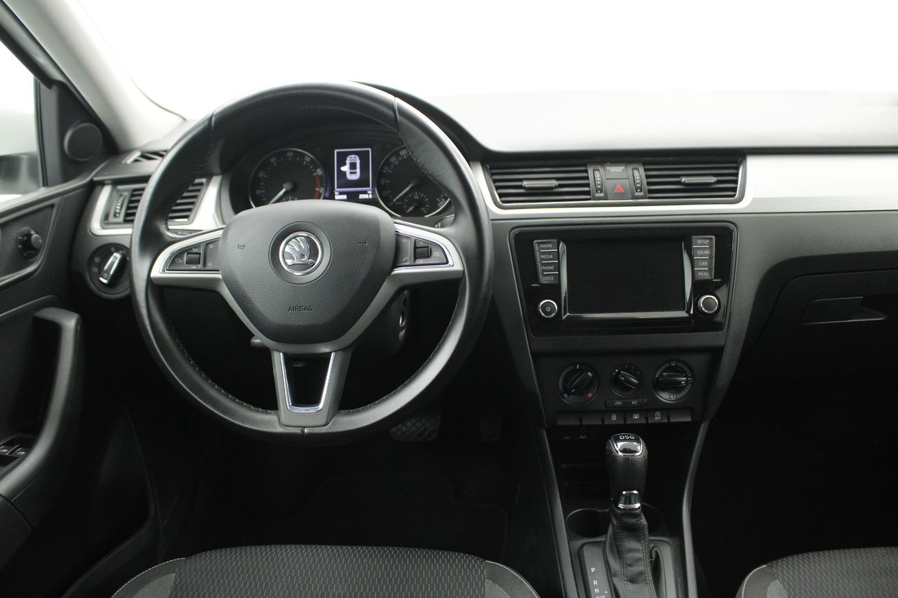 Foto Skoda Rapid 6