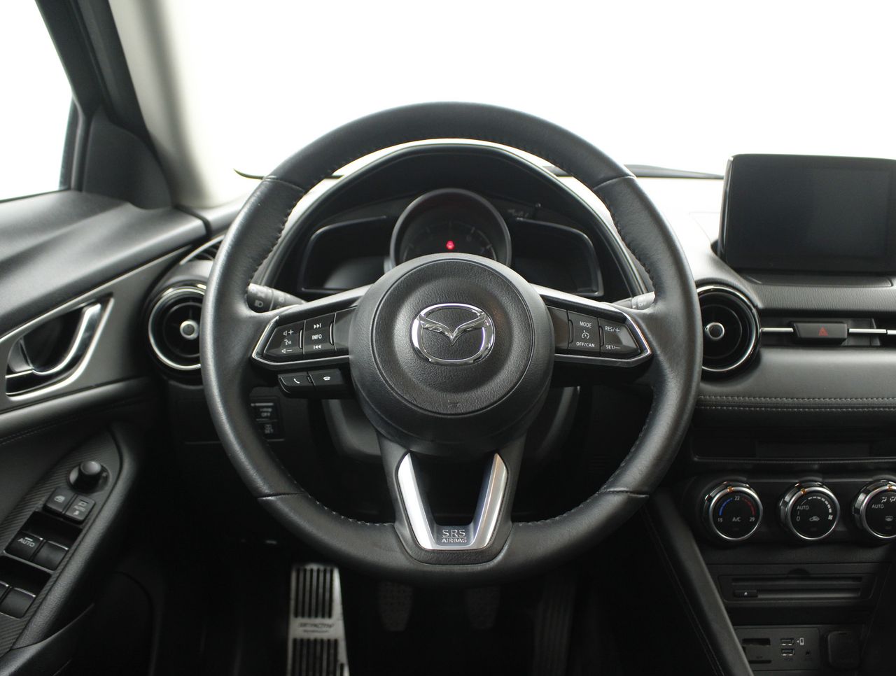 Foto Mazda CX-3 13