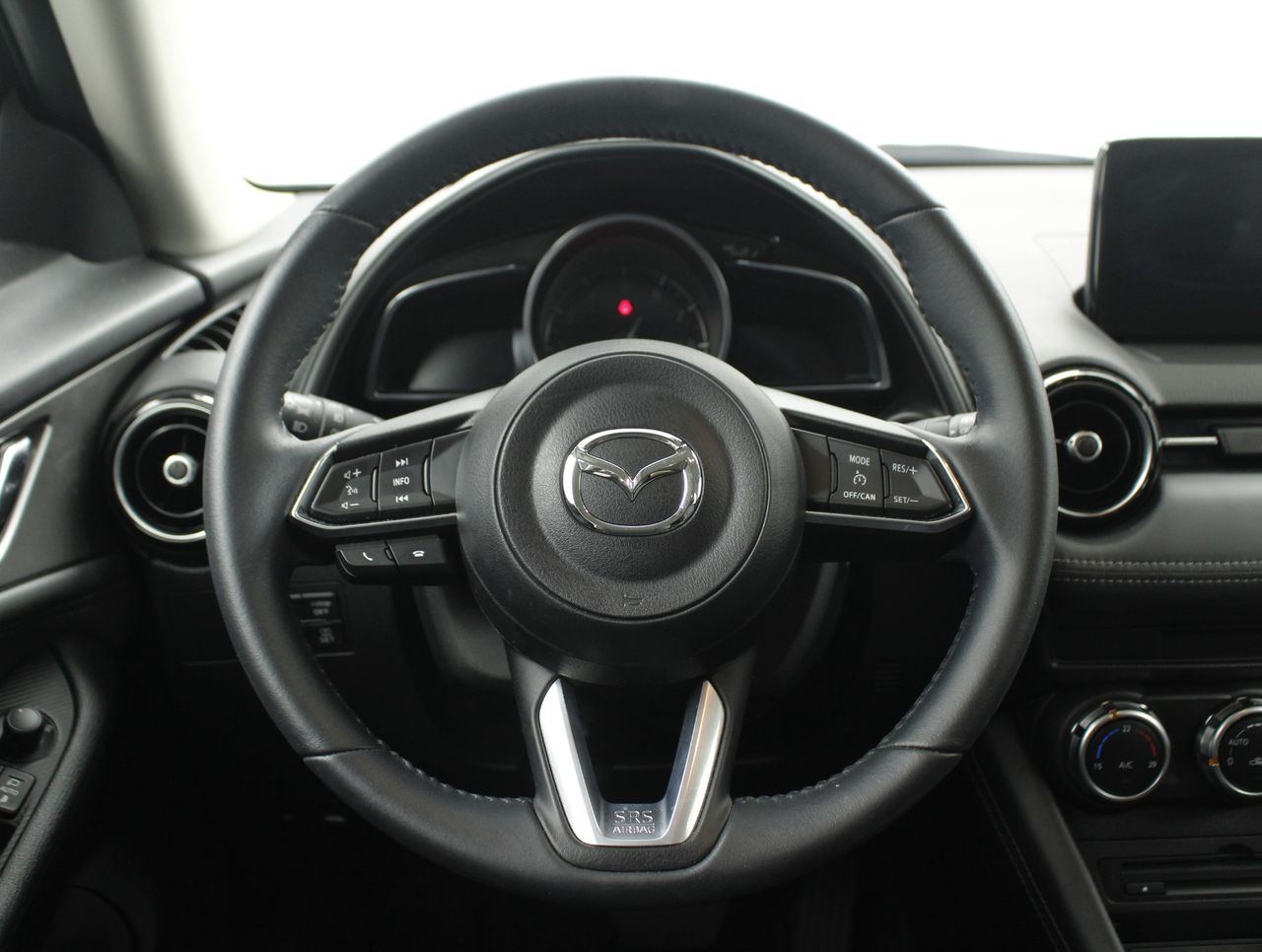 Foto Mazda CX-3 13