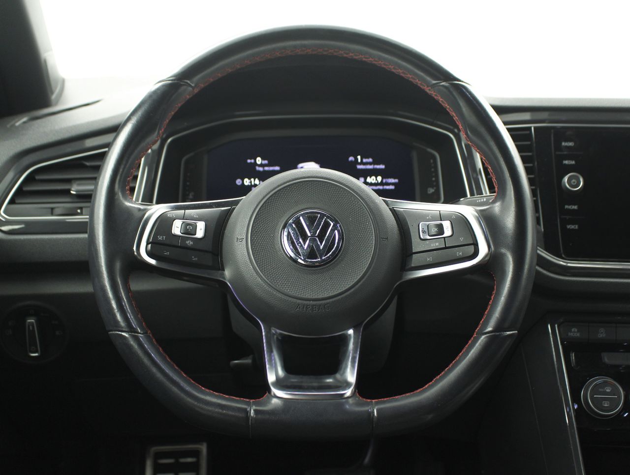 Foto Volkswagen T-Roc 13