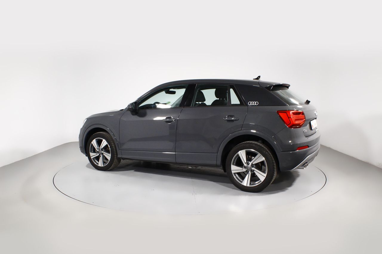 Foto Audi Q2 8