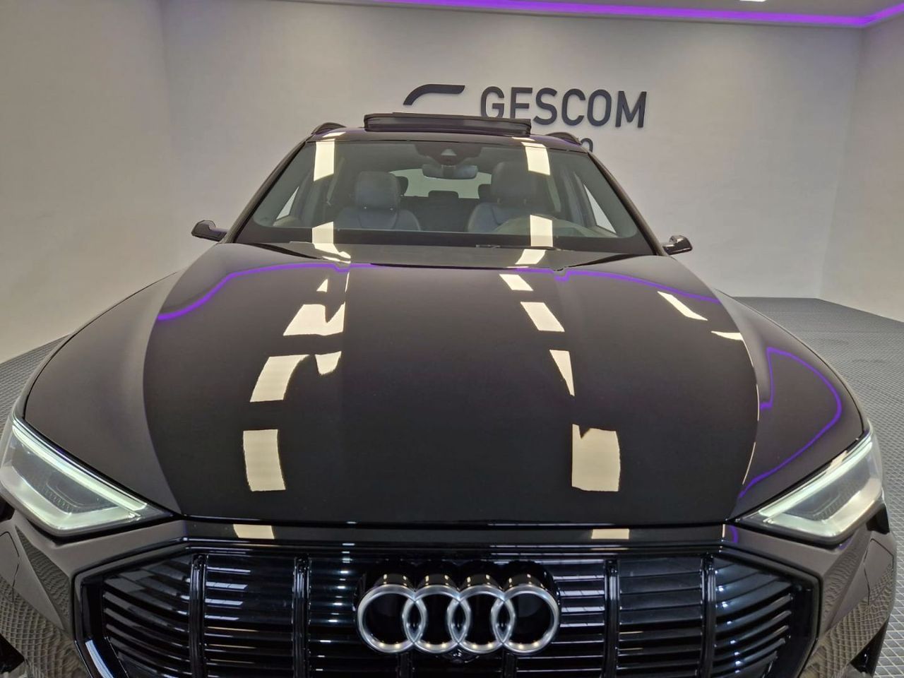 Foto Audi E-tron 9