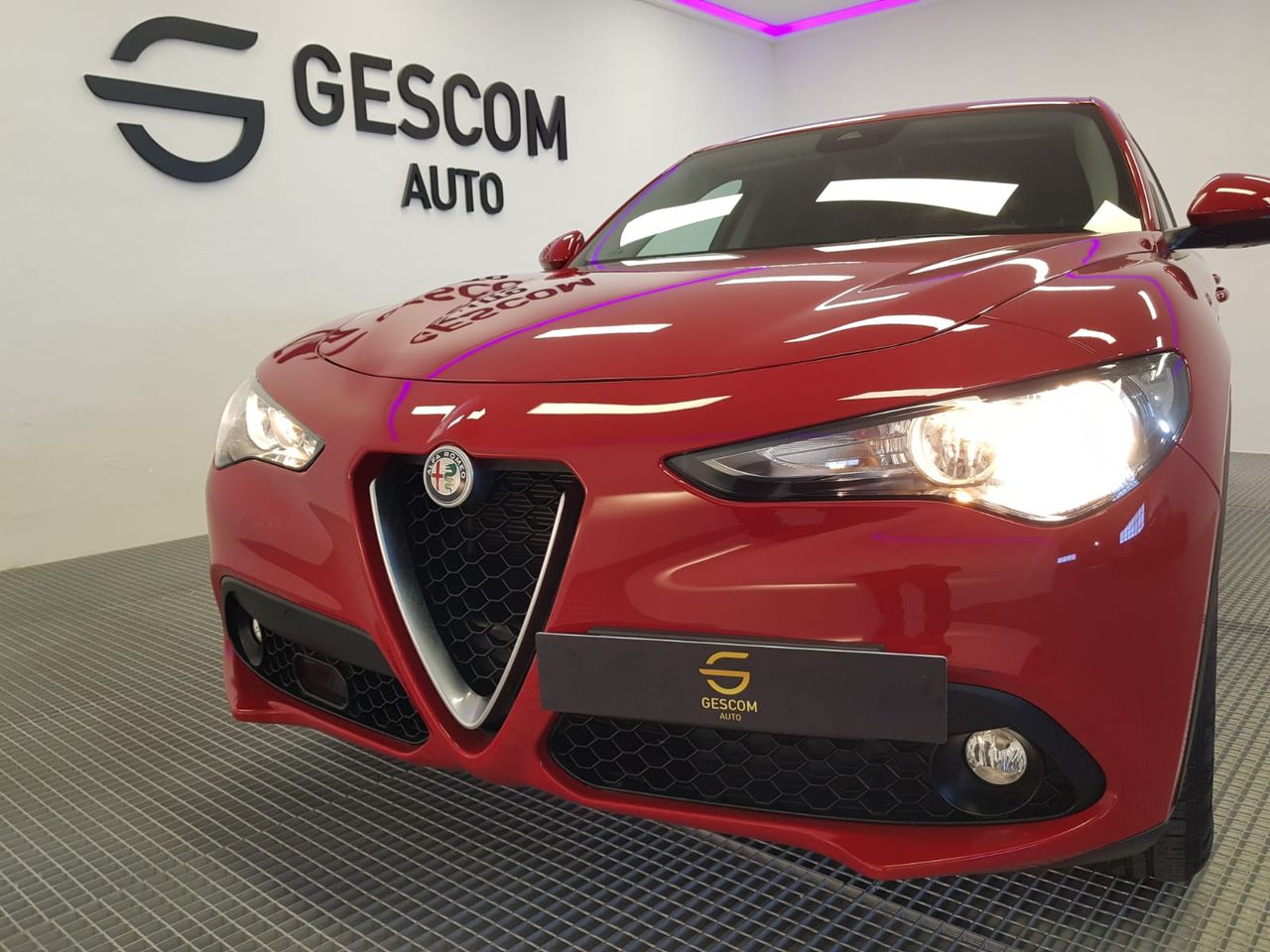 Foto Alfa Romeo Stelvio 4