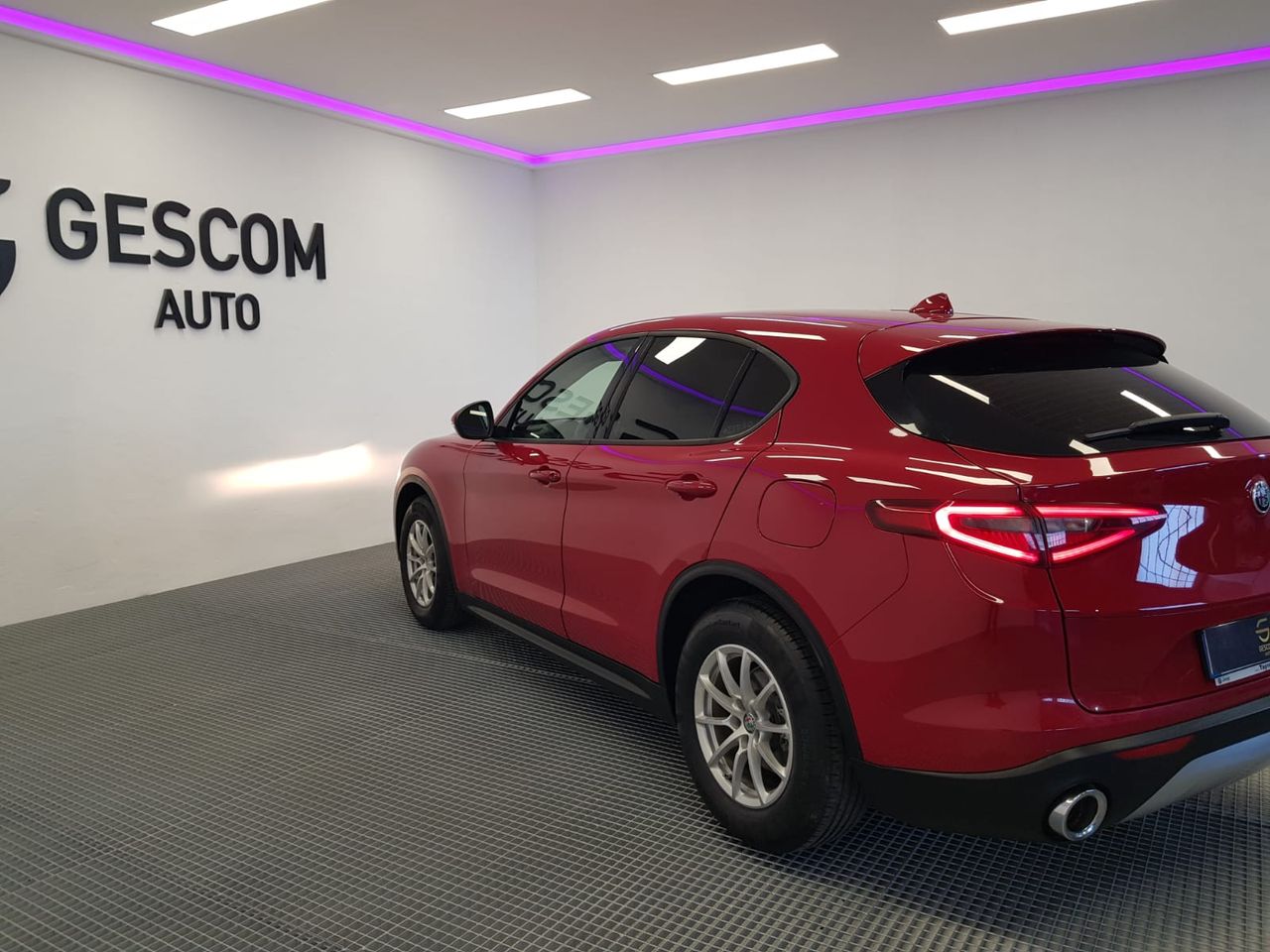 Foto Alfa Romeo Stelvio 8