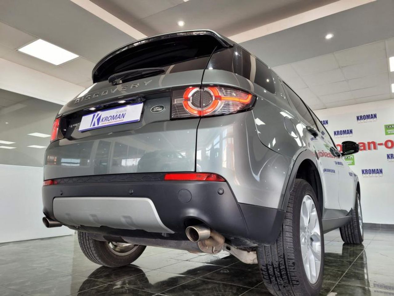 Foto Land-Rover Discovery Sport 14