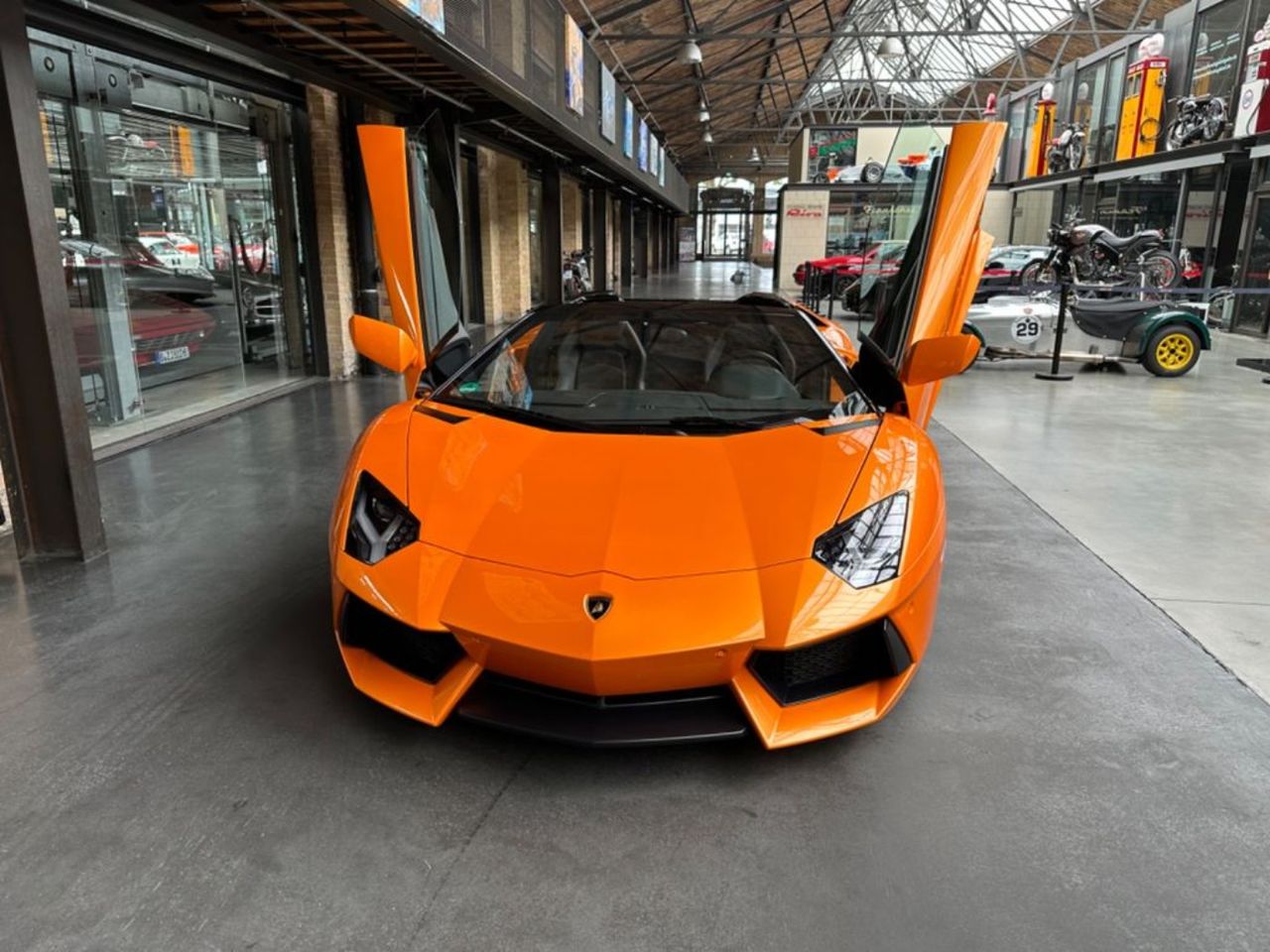 Foto Lamborghini Aventador 5