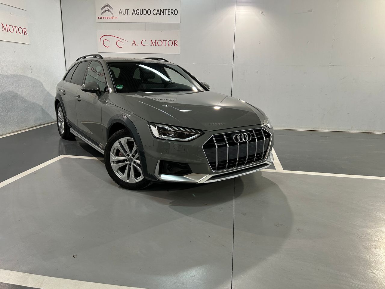 Foto Audi A4 Allroad Quattro 1