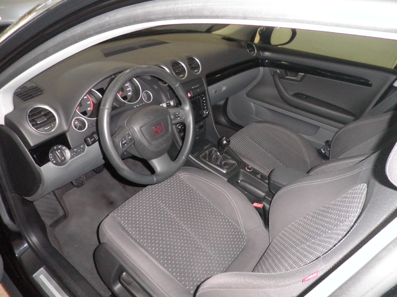 Foto Seat Exeo 7