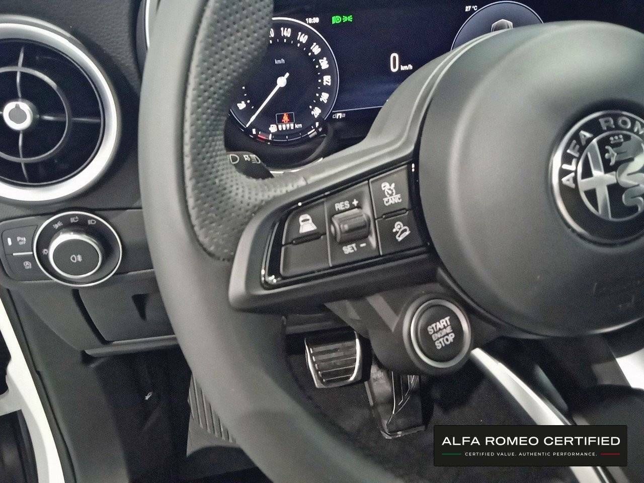 Foto Alfa Romeo Stelvio 20