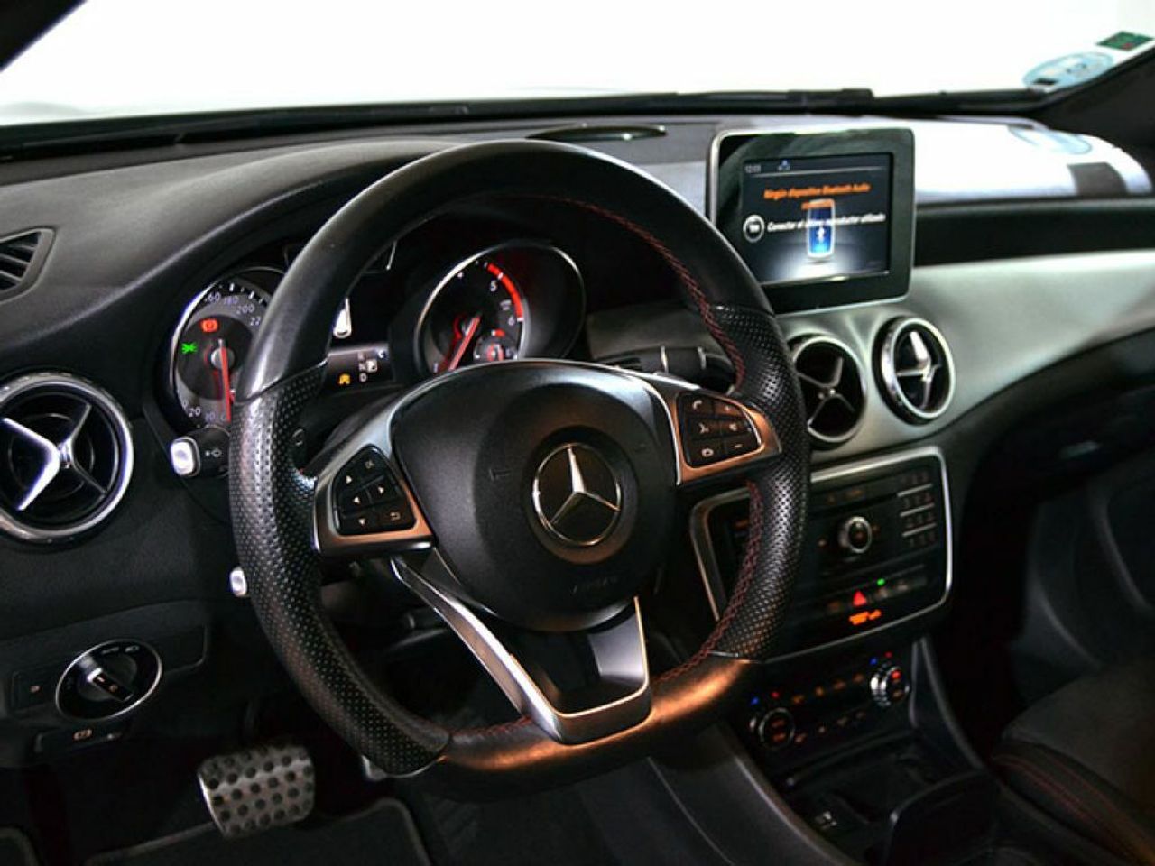 Foto Mercedes-Benz Clase GLA 11