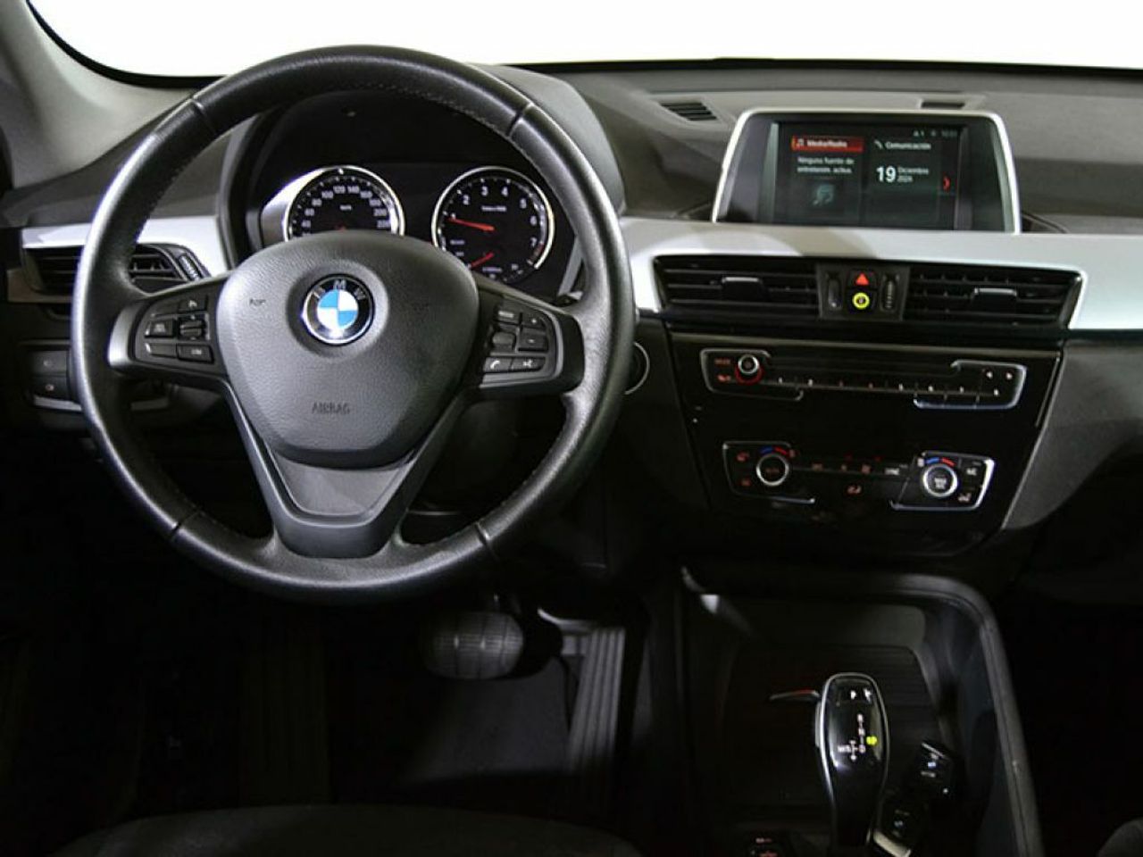 Foto BMW X1 16