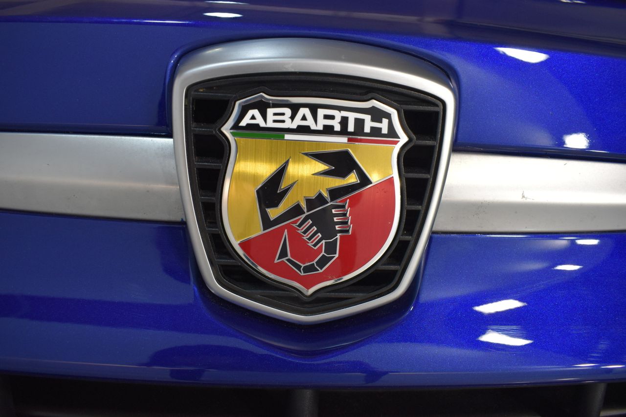 Foto Abarth 500C 25