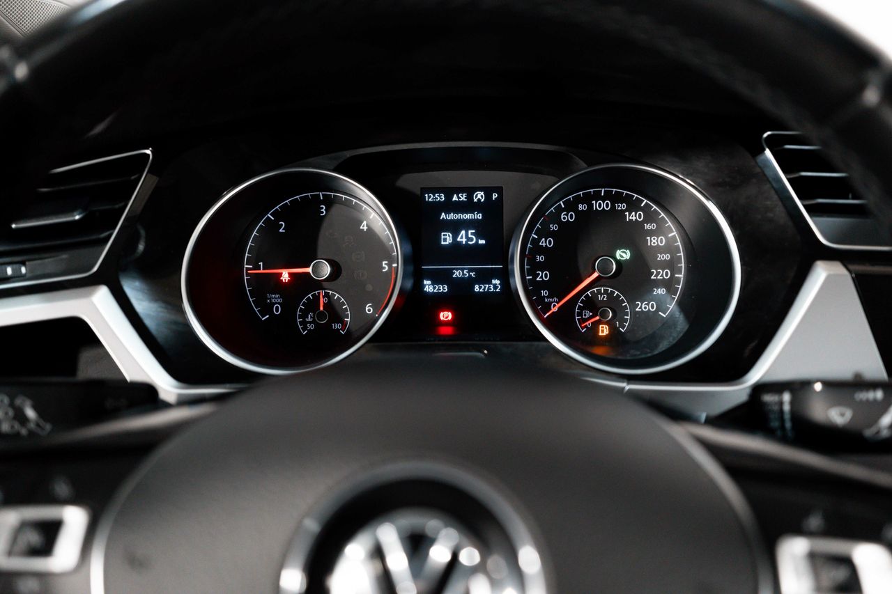 Foto Volkswagen Touran 16